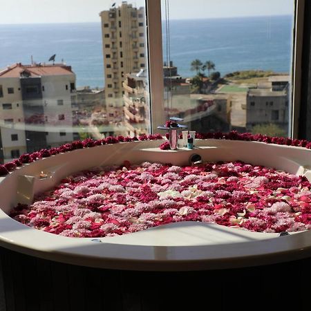 Dolls Hotel By Eurostars (Adults Only) Jounieh Bagian luar foto